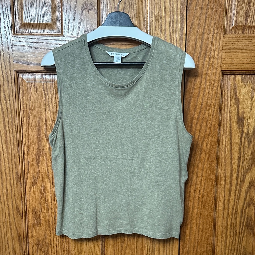 EUC❗️Athleta Getaway Linen Blend Muscle Tank